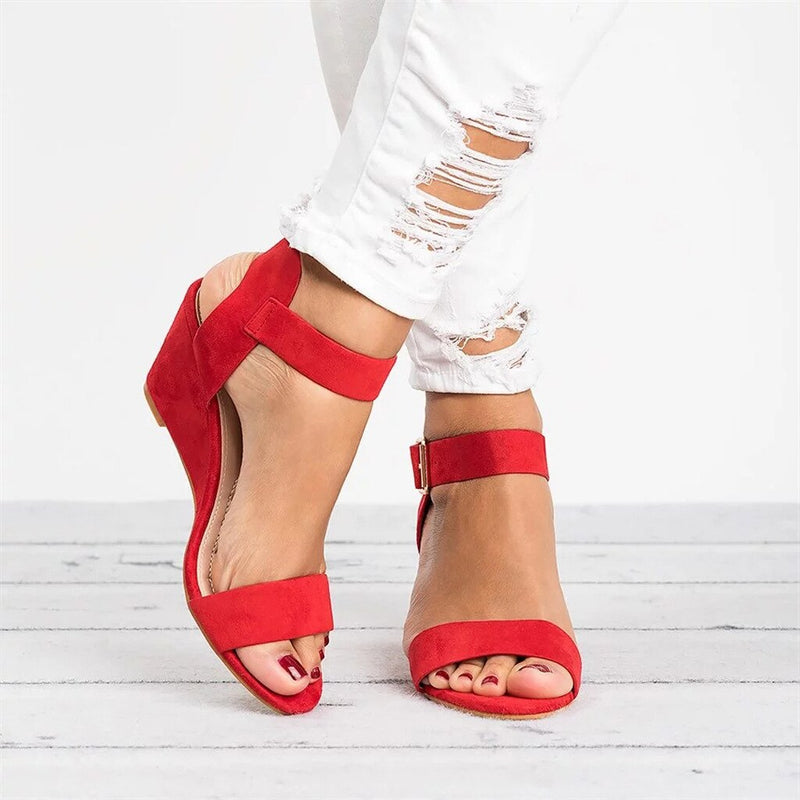 EleganceWedge Riemchensandalen – Chic & Bequem